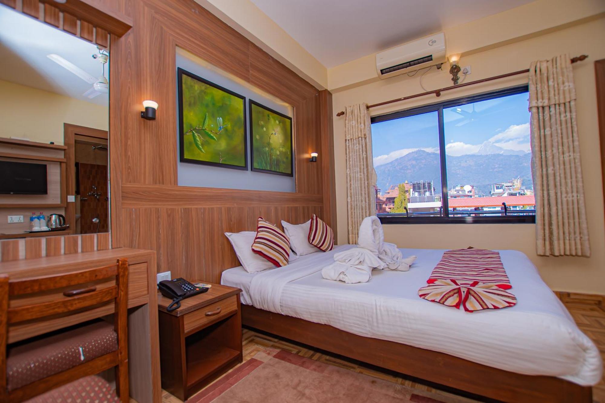 Hotel Crystal Palace Похара Екстериор снимка