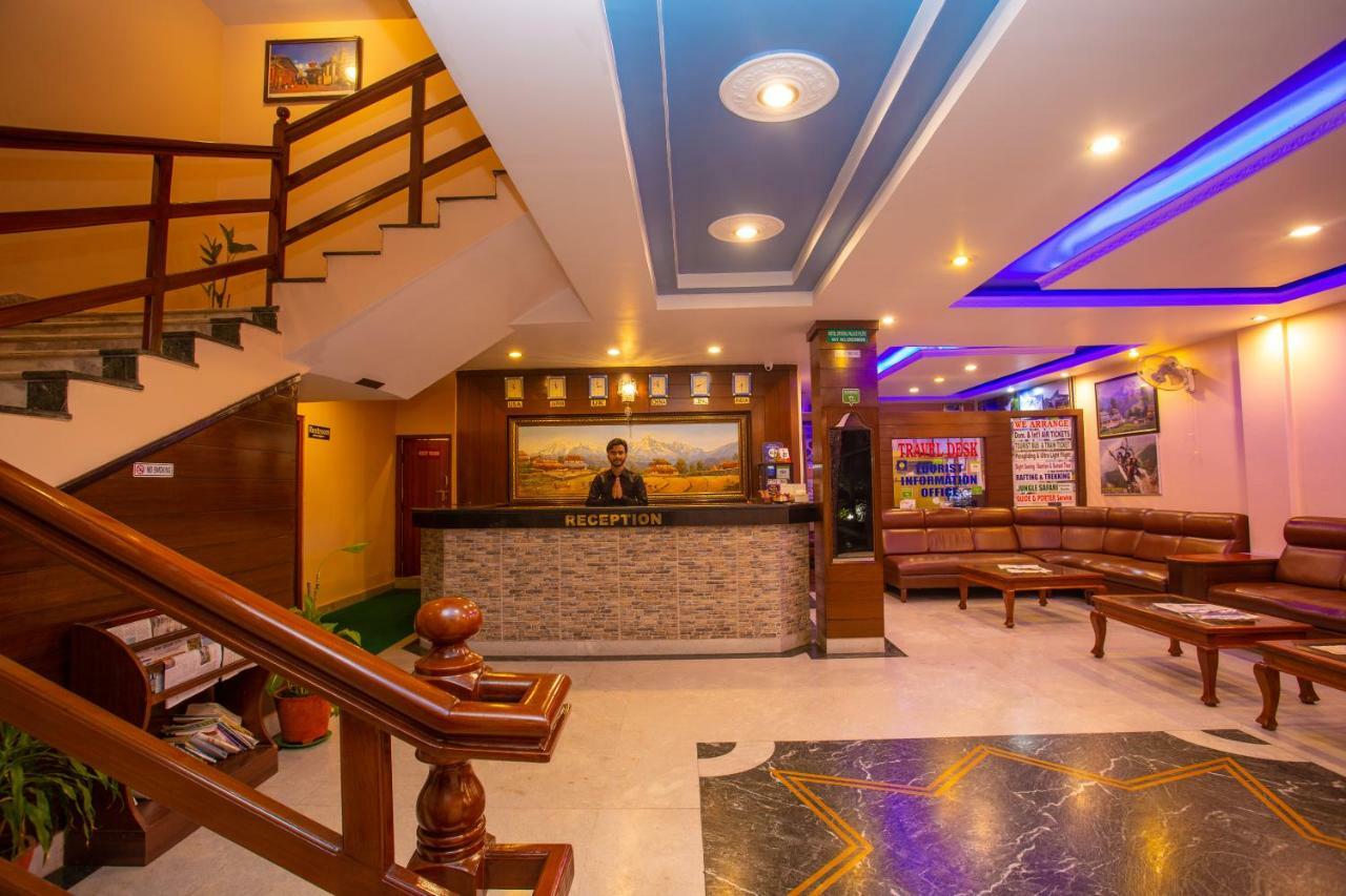 Hotel Crystal Palace Похара Екстериор снимка